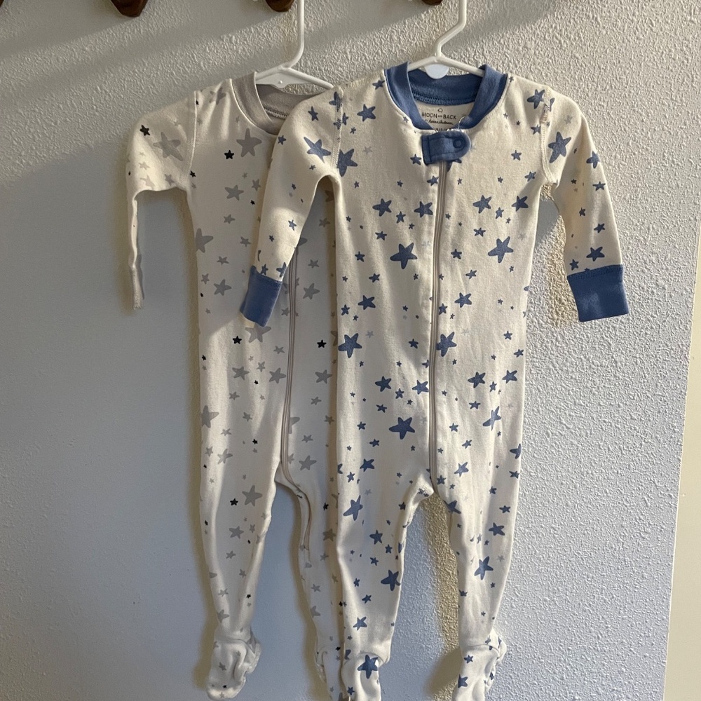Moon and back Hanna andersson zippered footies 12-18 mos. pajamas organic cotton